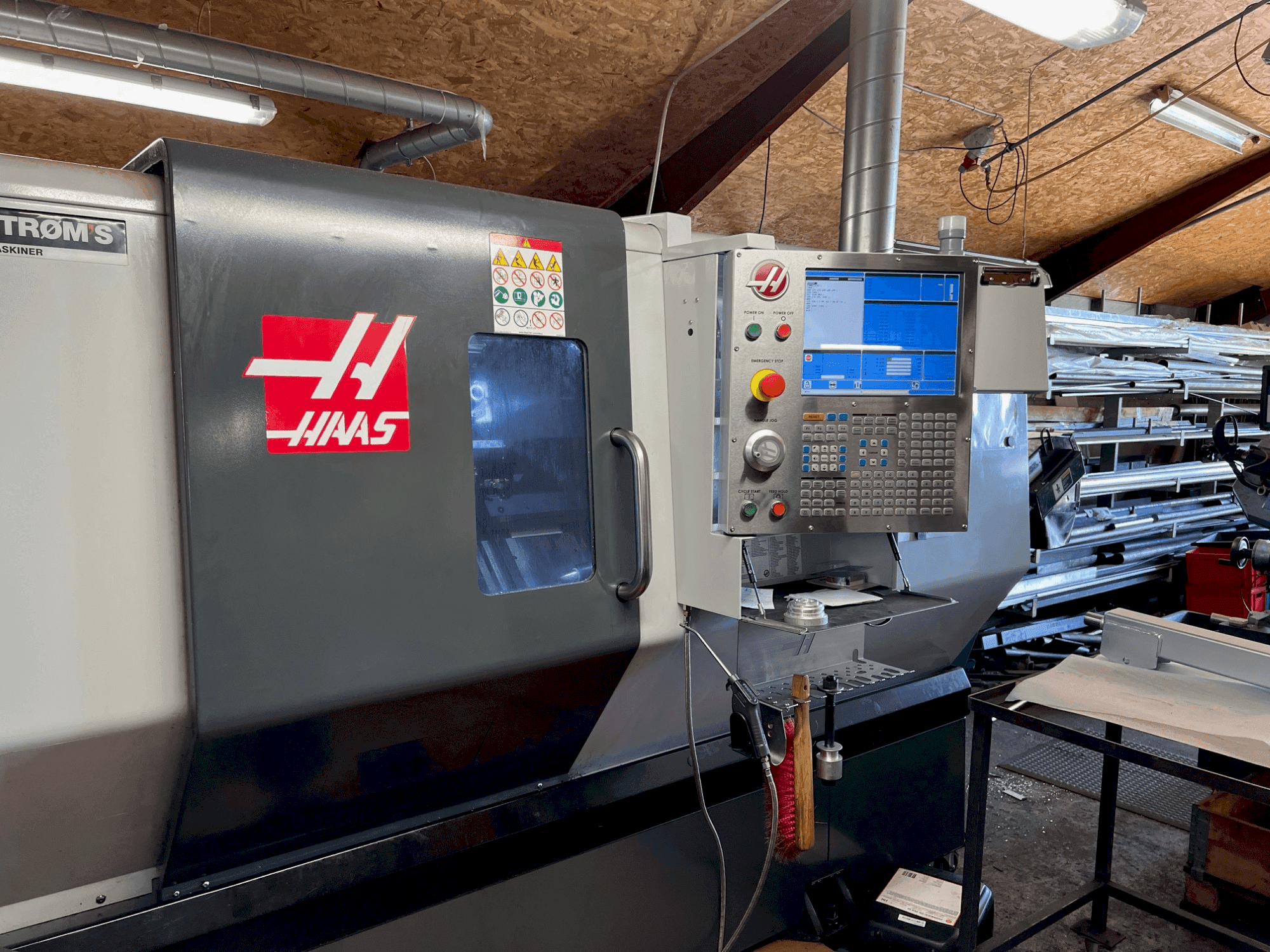 Vista Frontal  da HAAS HAAS ST-30Y  máquina