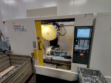 Vista Frontal  da FANUC Robodrill α-T21iEL  máquina