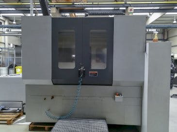 Vista Frontal  da MORI SEIKI MH-633  máquina