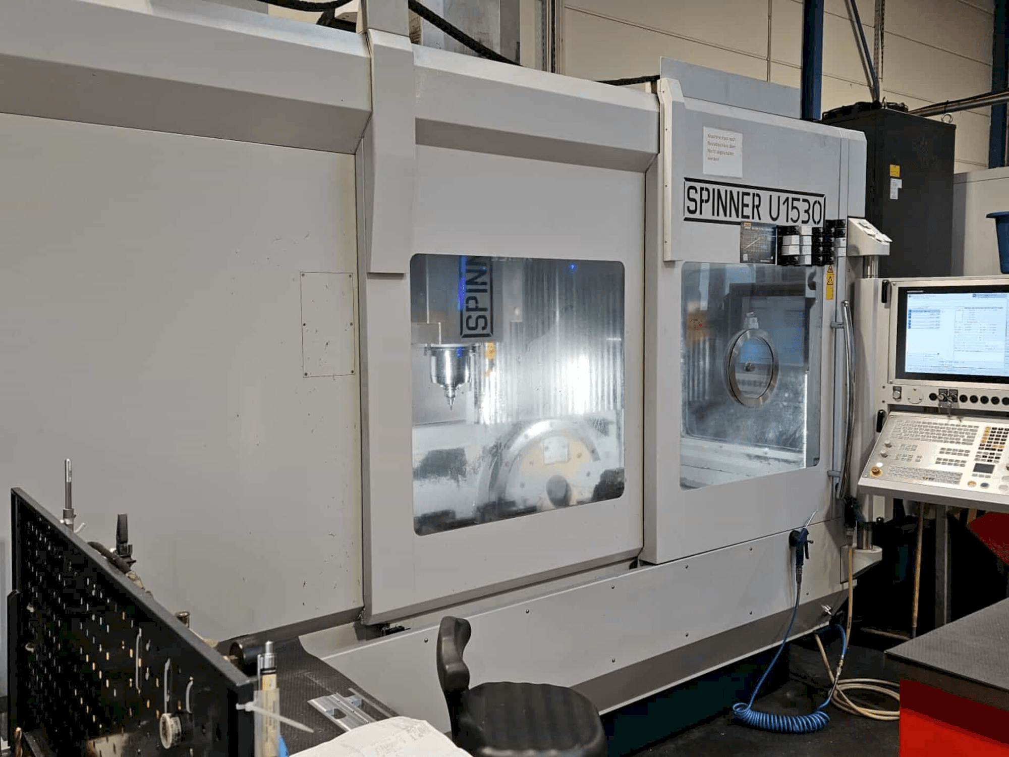 Vista Frontal da SPINNER U 1530 máquina