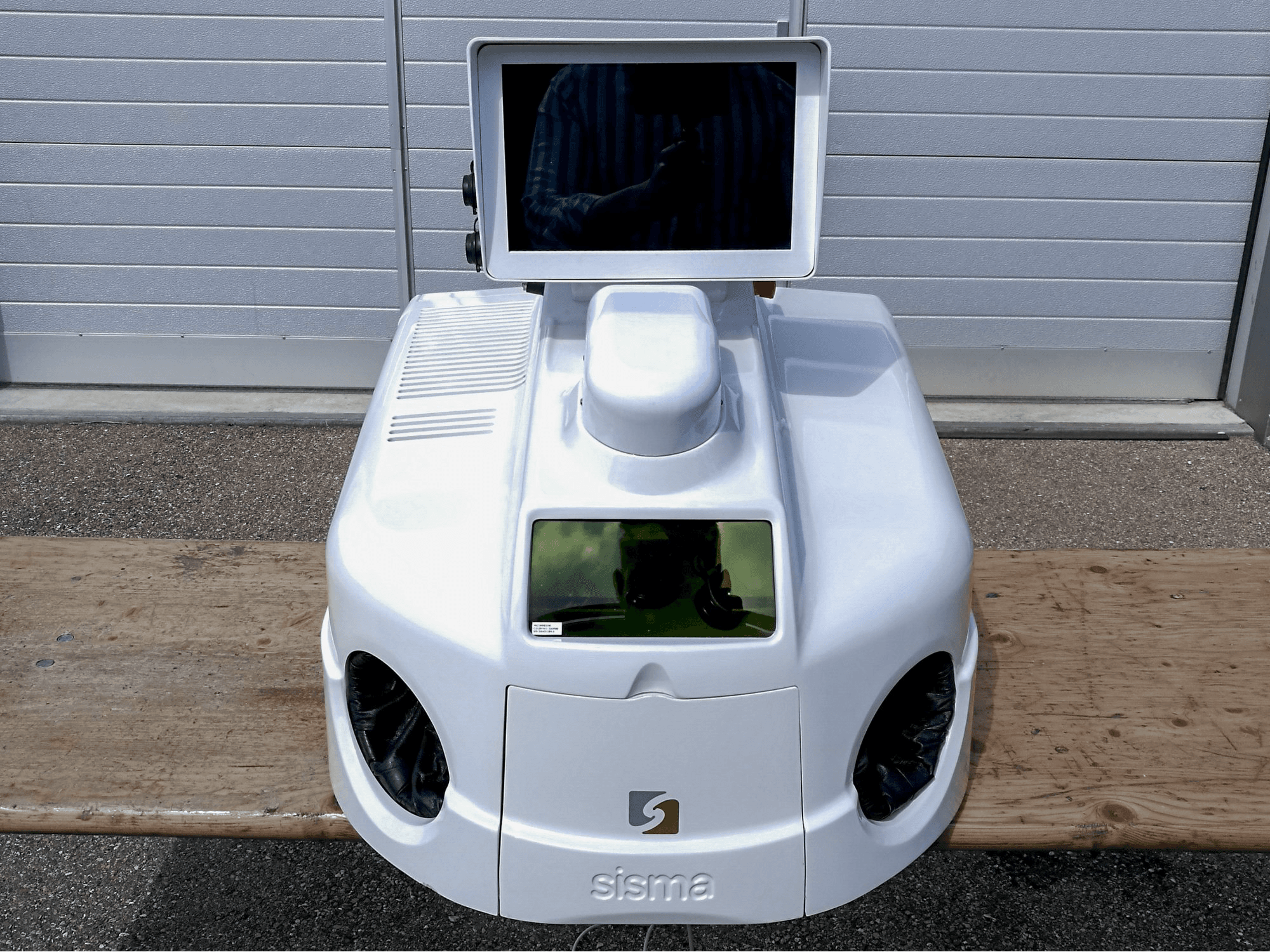 Vista Frontal da Sisma LM-DV 100 máquina